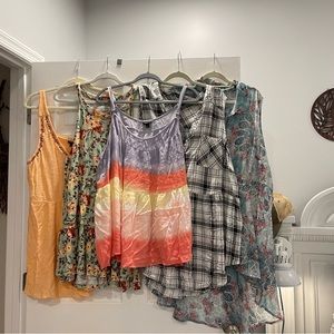 Lot of 5 sleeveless and camis.